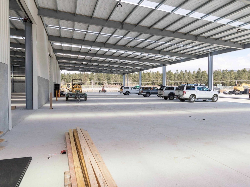 Warehouse with loading canopy
